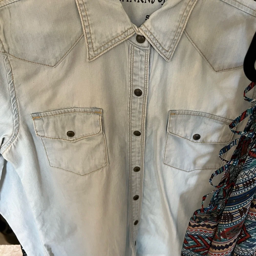 Casual Shirts Bundle - Picture 6 of 11